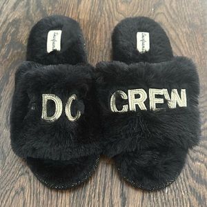 I do crew slippers